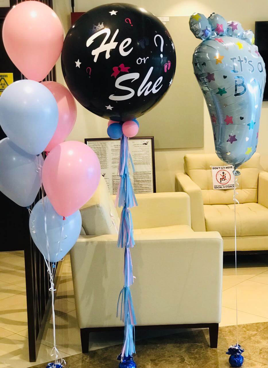 baby reveal themed balloons bouquet