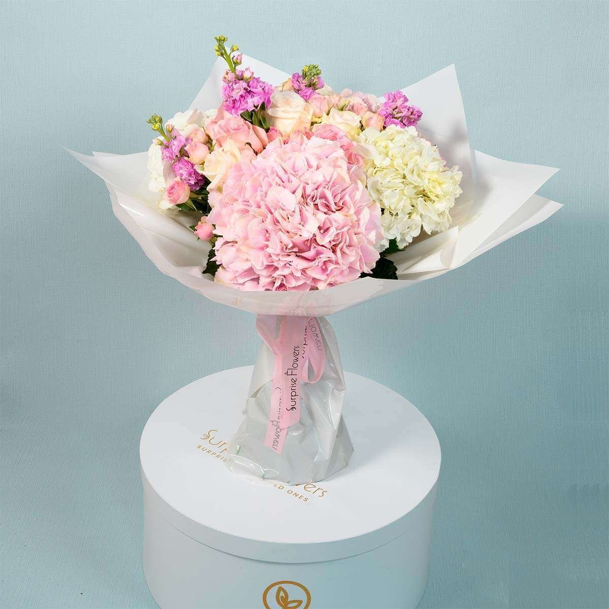 Classy Hand Tied Bouquet In Pink & White